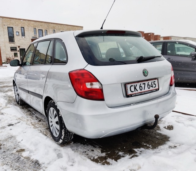 Škoda Fabia nr. 1 — sølv Combi